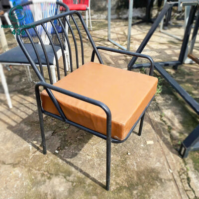 Tổng Hợp 10+ Mẫu Ghế Khung Sắt Lót Đệm Mới 95% ghe-cafe-khung-sat-cu-5-400x400 Tổng Hợp 10+ Mẫu Ghế Khung Sắt Lót Đệm Mới 95%