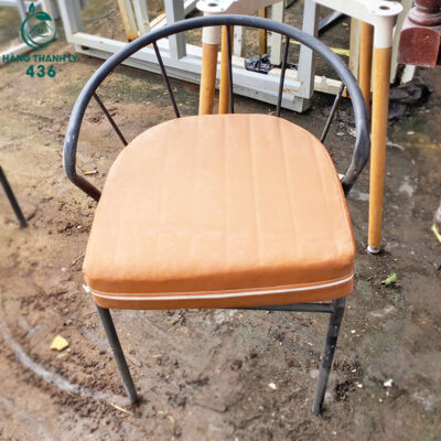 Tổng Hợp 10+ Mẫu Ghế Khung Sắt Lót Đệm Mới 95% ghe-cafe-khung-sat-cu-6-400x400 Tổng Hợp 10+ Mẫu Ghế Khung Sắt Lót Đệm Mới 95%