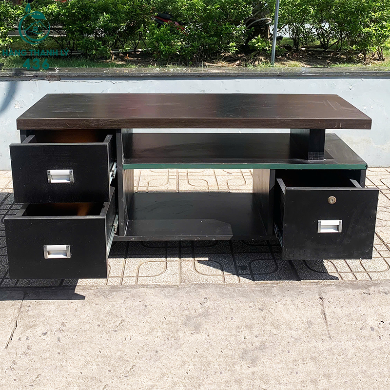 ke-tivi-cu-43 Kệ Tủ Tivi Gỗ 1M2 Màu Đen Sang Trọng Cũ