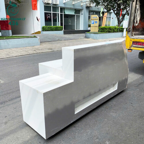 Quầy Lễ Tân 2M1 Màu Trắng Thanh Lịch Cũ 3 quay cu 3