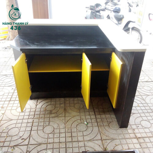 Quầy Chữ L Ốp Gỗ Màu Vàng Đẹp 99% 4 quay le tan chu l op go 2