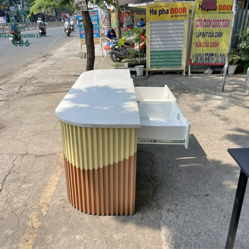 Bàn Quầy Lễ Tân Hiện Đại Mới 99% 5 quay le tan hien dai gia re 2