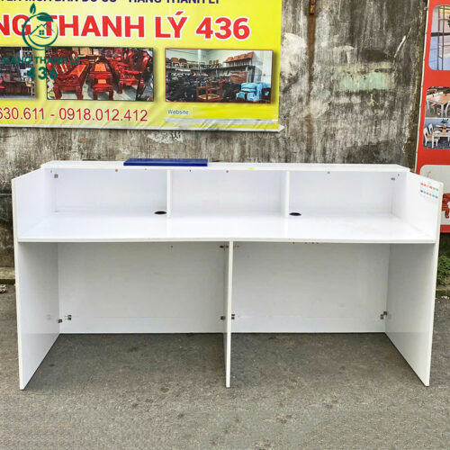Bàn Quầy Lễ Tân 2M Trắng Xanh Đẹp Cũ 4 quay le tan cu 1