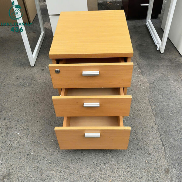 tu cabin 3 ngan co banh xe linh hoat cu 6