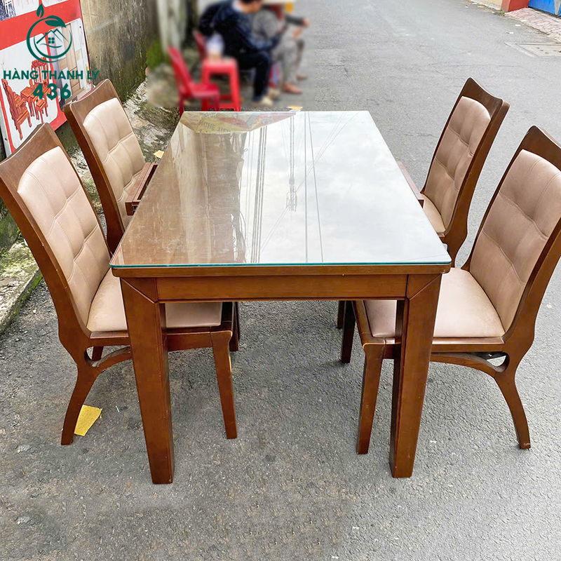 bo-ban-an-cu-1 Bộ Bàn Ăn 4 Ghế Bọc Đệm Màu Nâu Hiện Đại Cũ