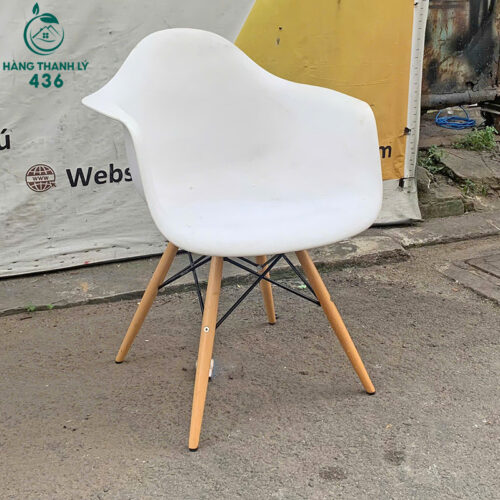 Ghế Cafe Nhựa Eames Lưng Bành Chân Gỗ Cũ 4 ghe van phong cu 39