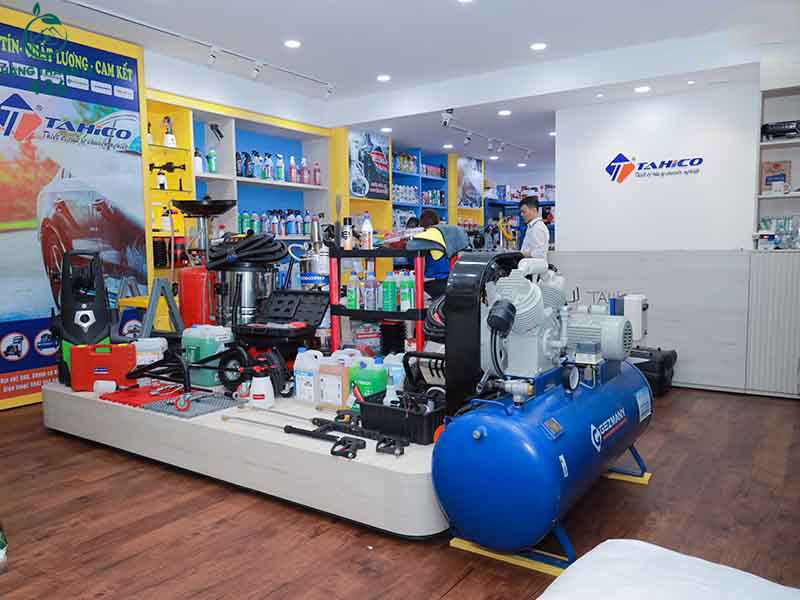Top 10 Địa Chỉ Thanh Lý Máy Bơm Hơi Cũ Chất Lượng showroom-thiet-bi-rua-xe-STL Top 10 Địa Chỉ Thanh Lý Máy Bơm Hơi Cũ Chất Lượng