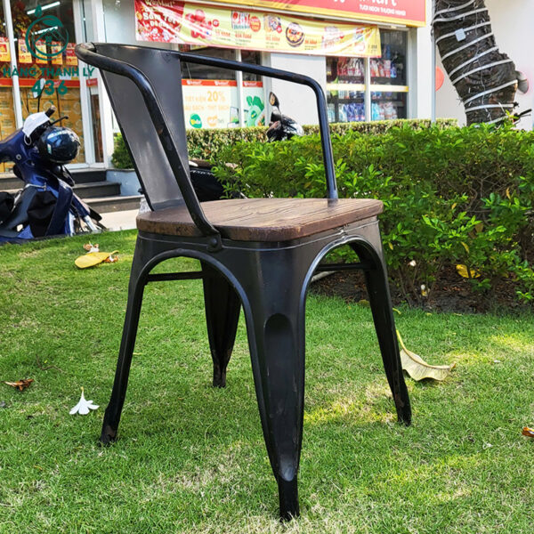 ban ghe cafe cu 58