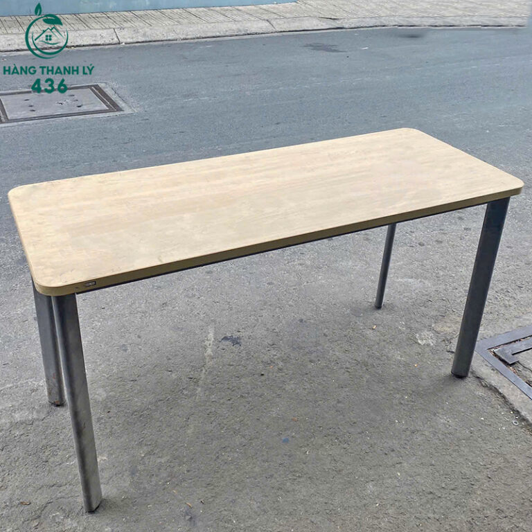 ban lam viec cu 140
