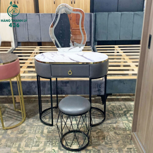 ban trang diem thanh ly 1