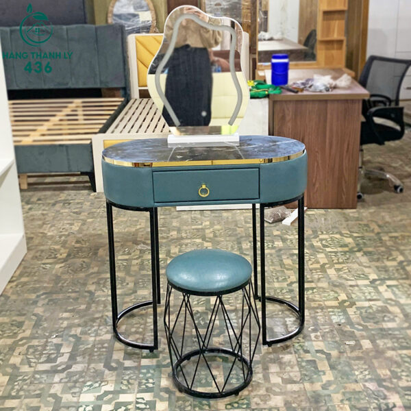 ban trang diem thanh ly 4