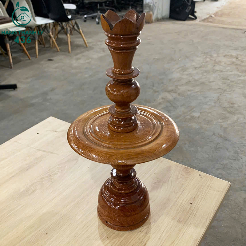 chan-den-tho-thanh-ly-11 Tổng Hợp 5+ Mẫu Chân Đèn Gỗ Bàn Thờ Mới 99%