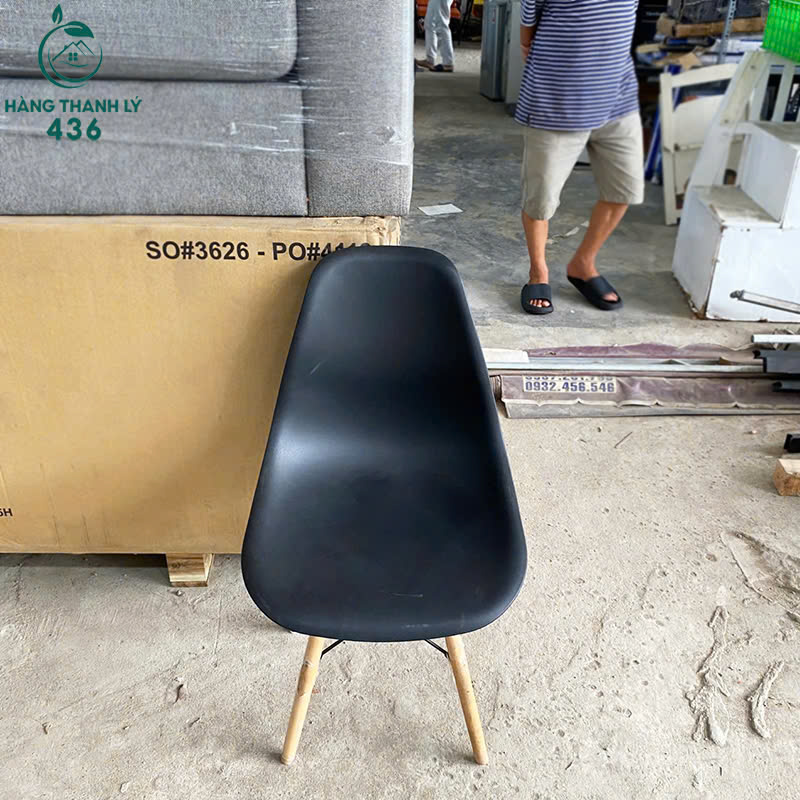 ghe-cafe-eames-cu-gia-re-chat-luong-tot-nhieu-mau Kho Hàng Thanh Lý 436: Về Nhiều Ghế Mới, Săn Ngay Cuối Tuần