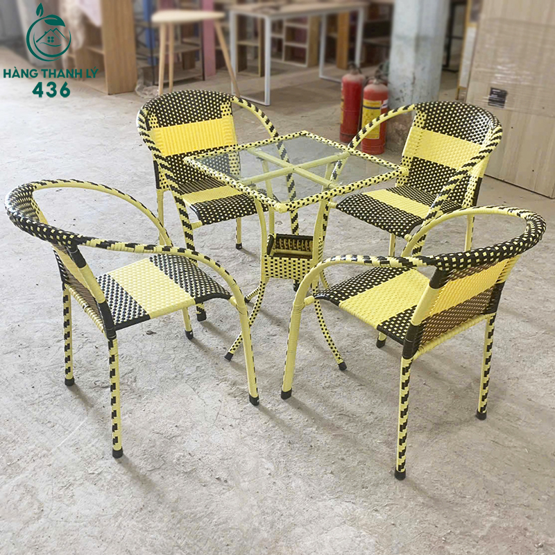 ban-ghe-cafe-2 Thanh Lý Bộ Bàn Ghế Nhựa Giả Mây Mới 99% (Nhiều Màu)