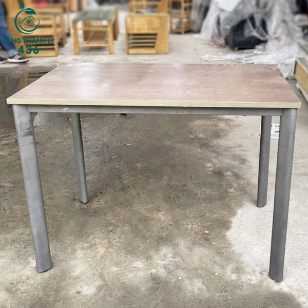 ban lam viec cu (178) ban lam viec cu 178