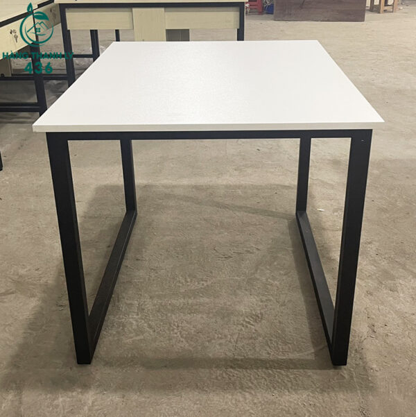 ban lam viec cu ư (4) ban lam viec cu u 4