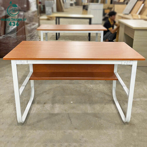 Bàn Làm Việc 1M2 Chân Sắt Bo Cong Mới 99% (Nhiều Màu) 6 thanh ly ban lam viec 26