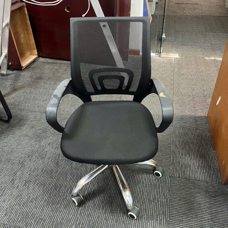 Ghế Xoay Văn Phòng TP4 Cũ Đệm Da Giá Rẻ 1-2-800x800 Ghế Xoay Văn Phòng TP4 Cũ Đệm Da Giá Rẻ