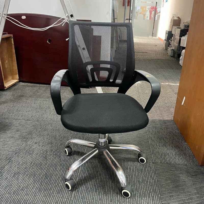 Ghế Xoay Văn Phòng TP4 Cũ Đệm Da Giá Rẻ 1-3-800x800 Ghế Xoay Văn Phòng TP4 Cũ Đệm Da Giá Rẻ