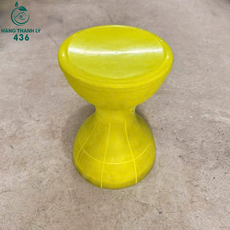 Bàn Phụ Cũ Thiết Kế Đồng Hồ Cát Độc Đáo ban-ghe-cafe-cu-104 Bàn Phụ Cũ Thiết Kế Đồng Hồ Cát Độc Đáo