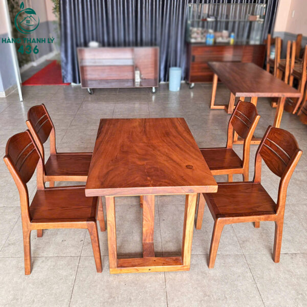 ban ghe quan an cu 3