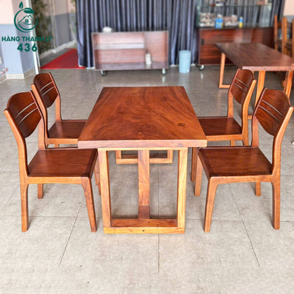 ban ghe quan an cu 4