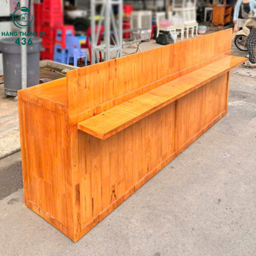 Quầy Gỗ Thông 2M4 Có Kệ Trưng Bày Trước Cũ 3 quay cu 44