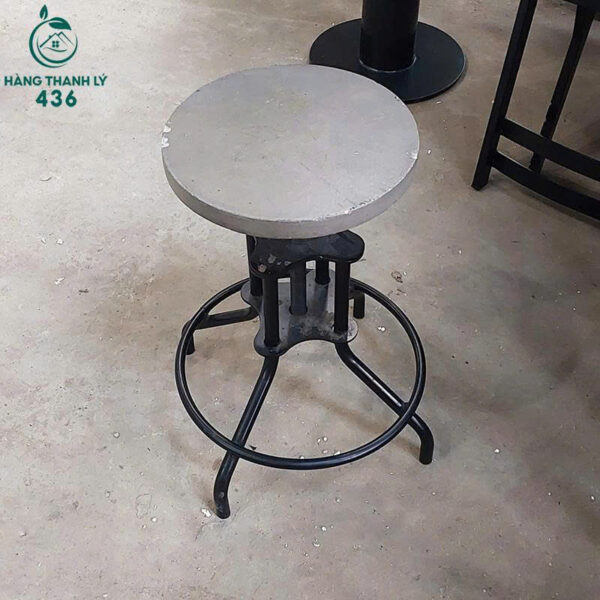 ban cafe xi mang cu mat tron