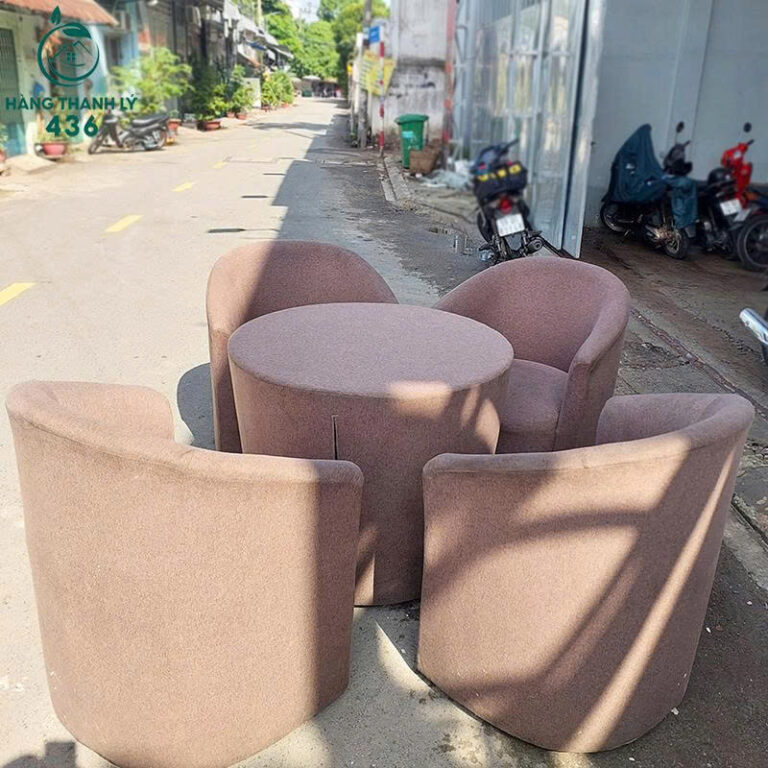 ban ghe cafe cu kieu hien dai 4