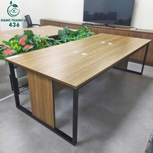 Bàn Làm Việc Nhóm Cũ Mặt Gỗ Chân Sắt (Nhiều Mẫu) 3 ban lam viec nhom cu chan sat