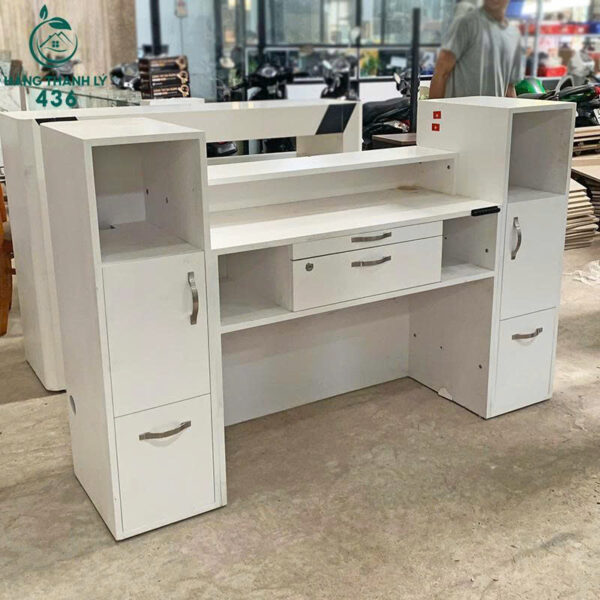 ban quay thu ngan cu