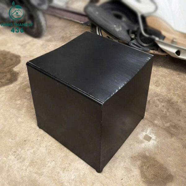 ban sat ngoai troi cu kieu vintage doc dao