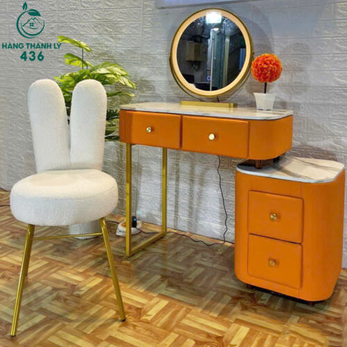 Bàn Trang Điểm Hiện Đại, Ghế Tai Thỏ Mới 99% 4 sofa thanh ly 126