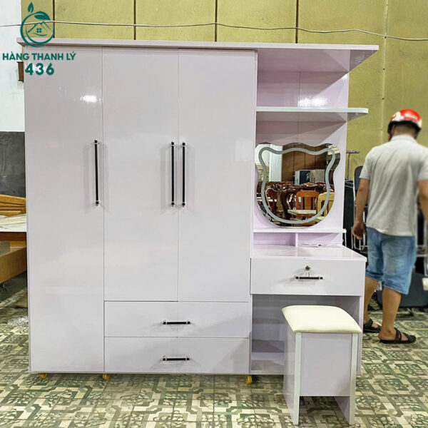 thanh ly tu ao nhua kem ban trang diem 2