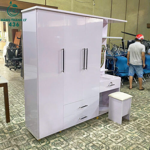 thanh ly tu ao nhua kem ban trang diem 4