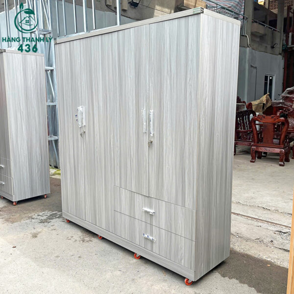 thanh ly tu quan ao 4 canh 1m8x2m 1