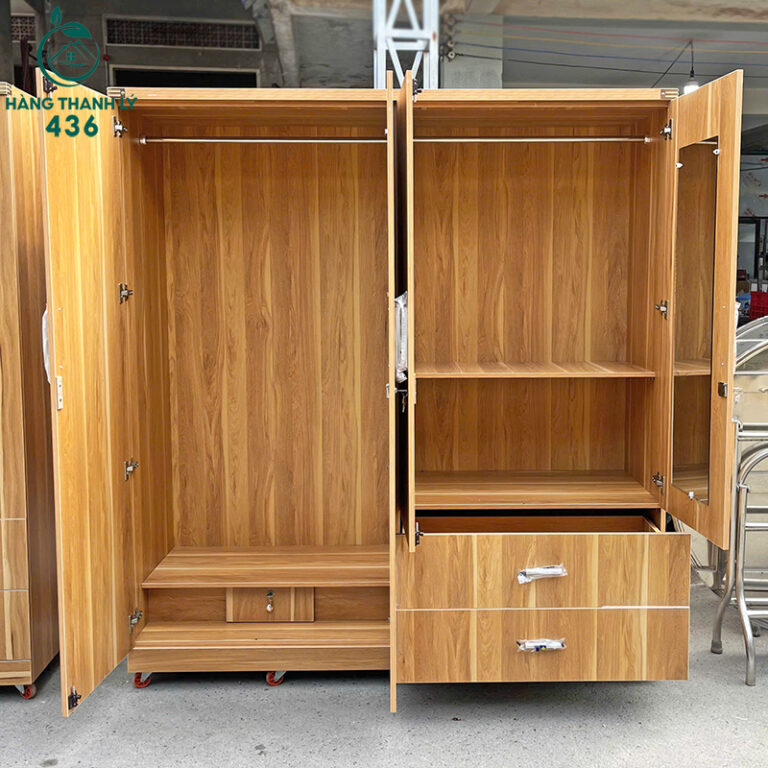 thanh ly tu quan ao 4 canh 1m8x2m 6