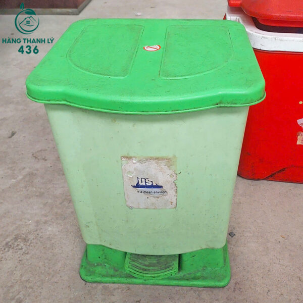 thung rac nhua cu gia re nhieu mau