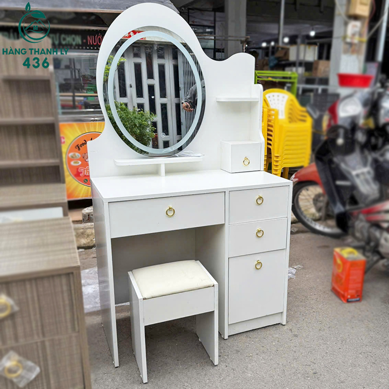 z6694278552733_e785822f932939a0221cb676a67d94da-copy Bàn Trang Điểm Gương Tròn Đèn Led Mới 99%