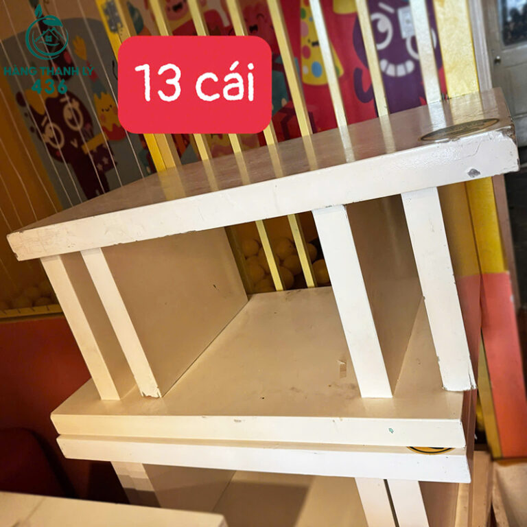 ban cafe cu so luong nhieu hang dep