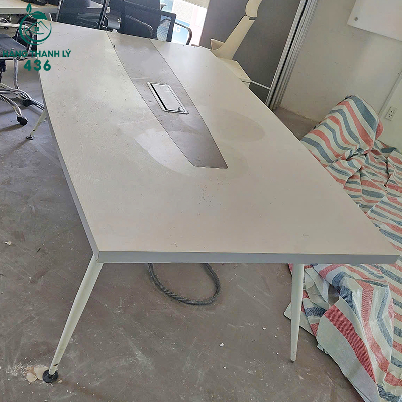 Bàn Họp Cũ 1M2x2M4 Phối Nâu Hiện Đại Giá Tốt ban-hop-cu-1m2x2m4-phoi-nau-hien-dai-gia-tot-2 Bàn Họp Cũ 1M2x2M4 Phối Nâu Hiện Đại Giá Tốt