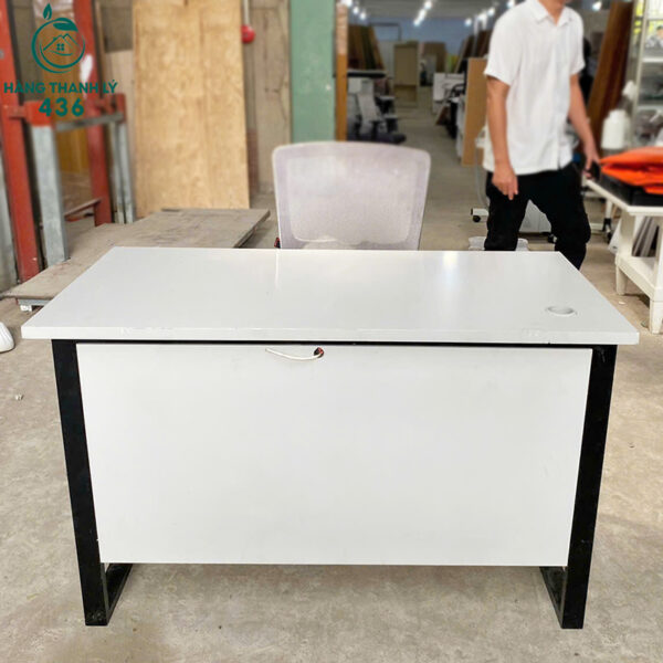 ban lam viec cu 1m2x60cm mau trang phong cach toi gian 6