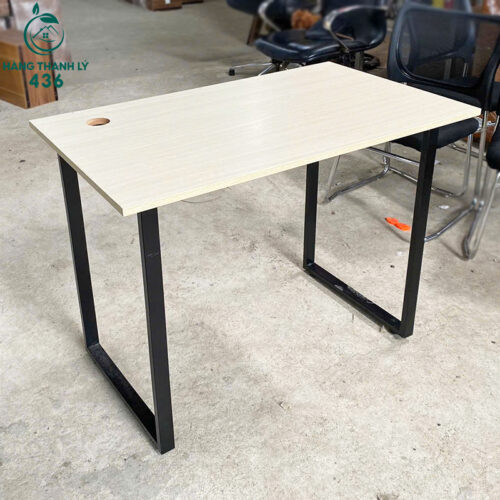 Bàn Làm Việc Cụm Cũ 1Mx80CM Có Lỗ Đi Dây Điện Giá Rẻ 4 ban lam viec cum cu co lo di day dien gia re 2