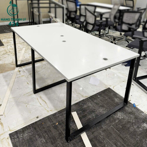Bàn Làm Việc Nhóm Cũ 1M8x1M Có Lỗ Đi Giây Điện 4 ban lam viec nhom cu 1m8x1m co lo di giay dien 3