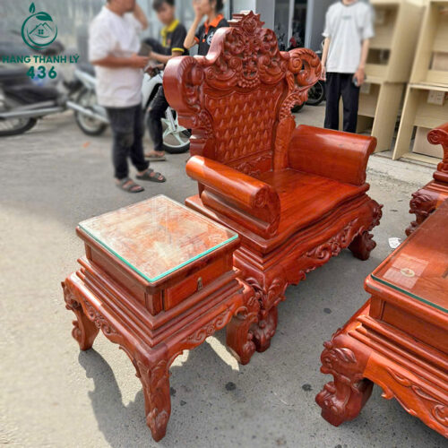 Bộ Bàn Ghế Gỗ Cũ Phong Cách Hoàng Gia Cao Cấp 4 bo ban ghe go cu phong cach hoang gia 4