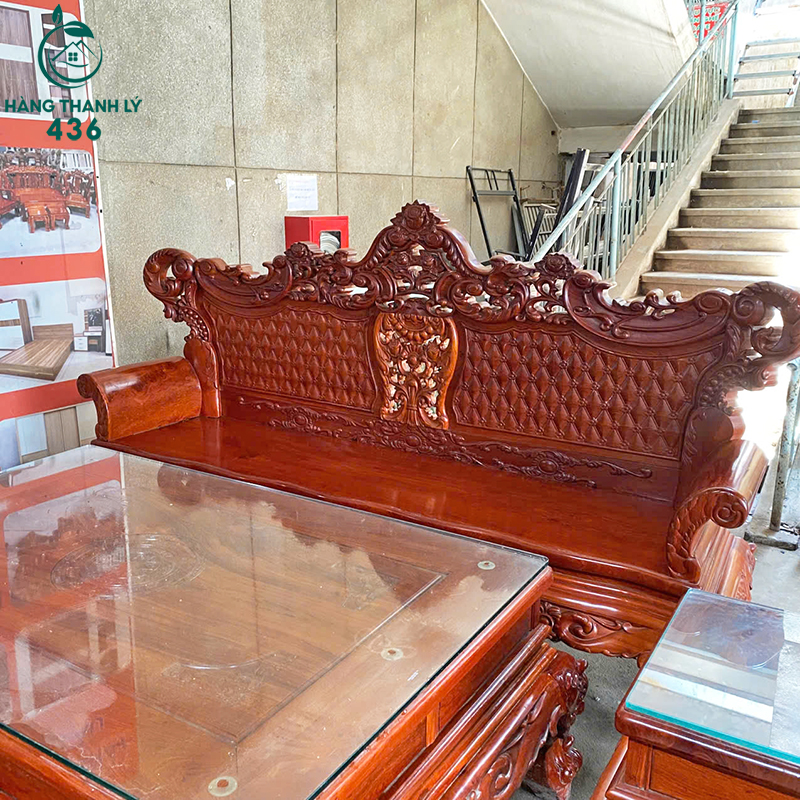 bo-ban-ghe-go-cu-phong-cach-hoang-gia-8 Bộ Bàn Ghế Gỗ Cũ Phong Cách Hoàng Gia Cao Cấp