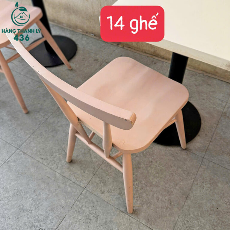 ghe cafe cu thiet ke don gian mau pastel