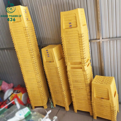 ghe dau nhua cu mau vang so luong nhieu 1