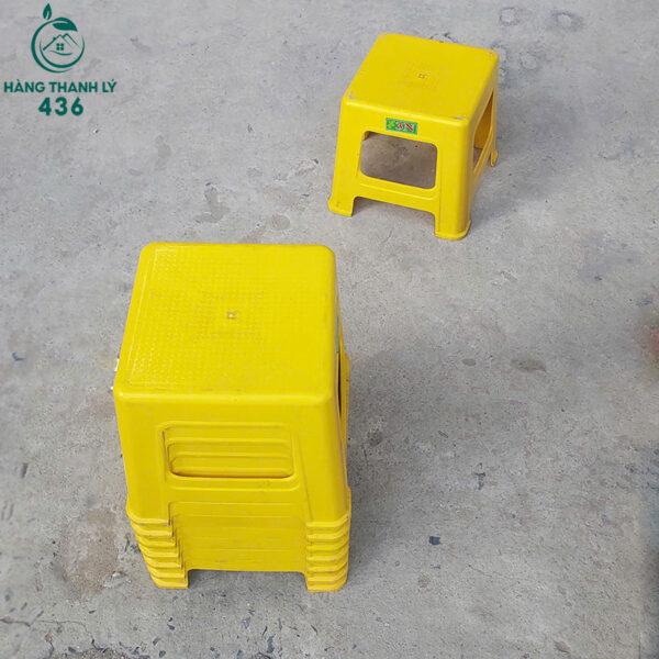 ghe nhua mau vang cu dung cho quan cafe gia re 1