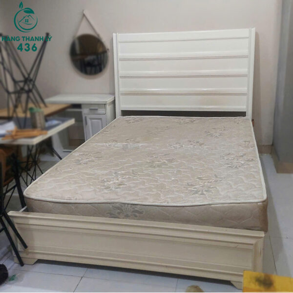 giuong go xuat khau cu mau trang hien dai 1